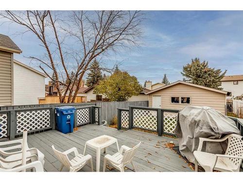 16 Woodmont Green Sw, Calgary, AB - Outdoor With Deck Patio Veranda