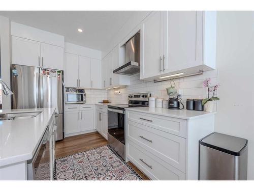 77 Homestead Boulevard Ne, Calgary, AB - Indoor Photo Showing Kitchen With Upgraded Kitchen