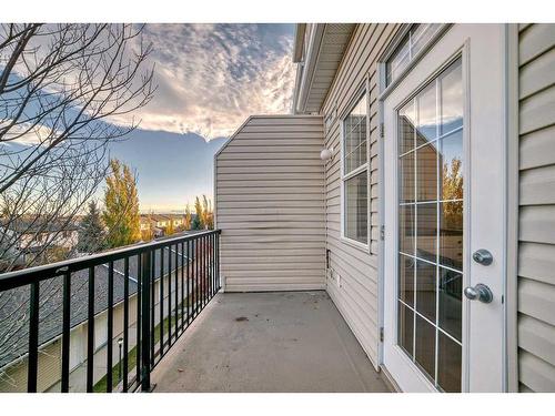 15-43 Springborough Boulevard Sw, Calgary, AB - Outdoor With Balcony With Exterior