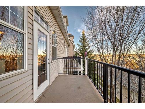 15-43 Springborough Boulevard Sw, Calgary, AB - Outdoor With Balcony With Exterior