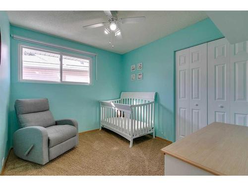 308 Sackville Drive Sw, Calgary, AB - Indoor Photo Showing Bedroom