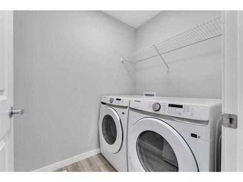 3163 Chinook Winds Drive Sw, Airdrie, AB - Indoor Photo Showing Laundry Room