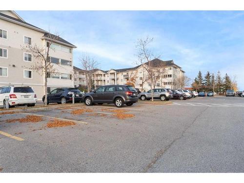 1112-6224 17 Avenue Se, Calgary, AB - Outdoor