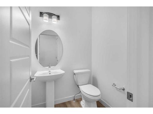 37 Amblefield Passage Nw, Calgary, AB - Indoor Photo Showing Bathroom