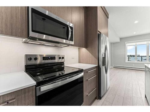 3516-60 Skyview Ranch Road Ne, Calgary, AB - Indoor Photo Showing Kitchen With Stainless Steel Kitchen