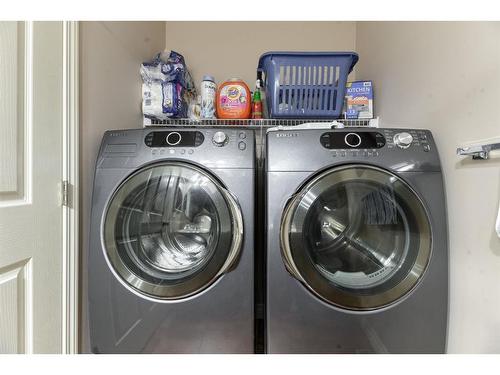 303 Royal Birch View Nw, Calgary, AB - Indoor Photo Showing Laundry Room