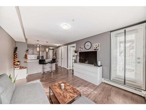 7311-302 Skyview Ranch Drive Ne, Calgary, AB - Indoor Photo Showing Living Room