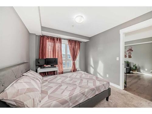 7311-302 Skyview Ranch Drive Ne, Calgary, AB - Indoor Photo Showing Bedroom