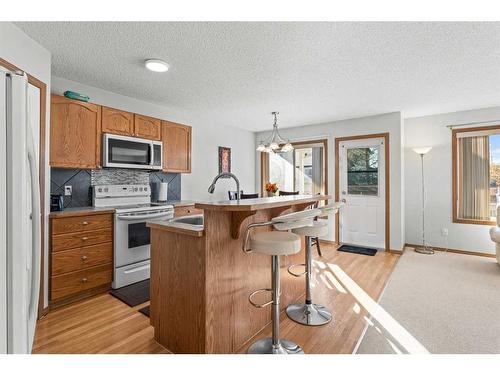 81 Covebrook Close Ne, Calgary, AB - Indoor Photo Showing Kitchen