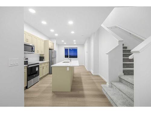 184 Belmont Way Sw, Calgary, AB - Indoor Photo Showing Kitchen