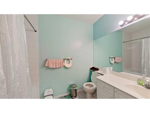 307-103 10 Avenue Nw, Calgary, AB - Indoor Photo Showing Bathroom