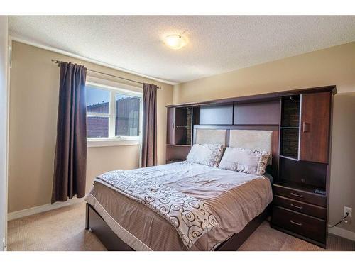 343 Covecreek Circle Ne, Calgary, AB - Indoor Photo Showing Bedroom