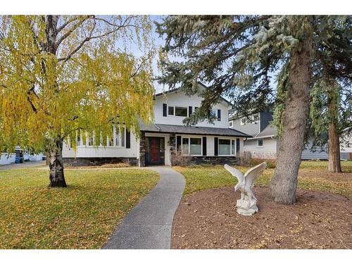 7 Maryland Place Sw, Calgary, AB - Outdoor With Facade