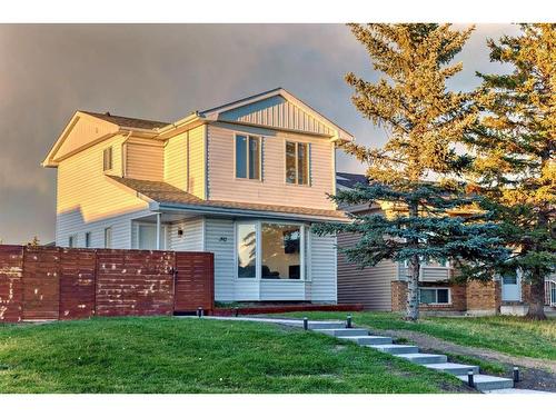 392 Falmere Road Ne, Calgary, AB - Outdoor