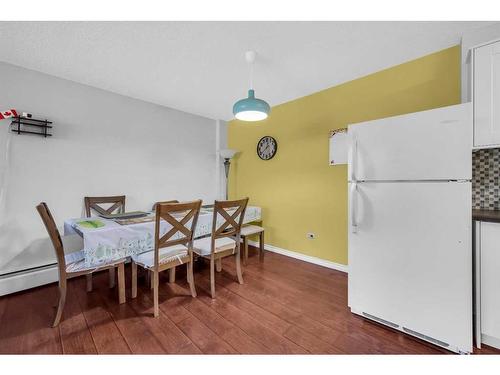 451-1620 8 Avenue Nw, Calgary, AB - Indoor Photo Showing Dining Room