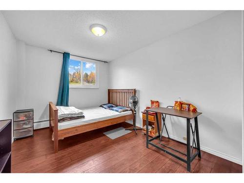 451-1620 8 Avenue Nw, Calgary, AB - Indoor Photo Showing Bedroom