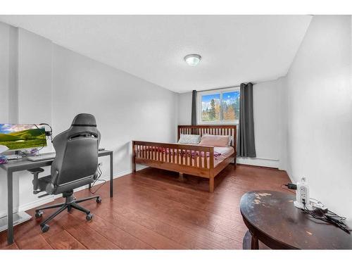 451-1620 8 Avenue Nw, Calgary, AB - Indoor Photo Showing Bedroom