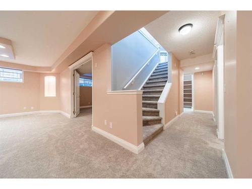 2922 Douglasdale Boulevard Se, Calgary, AB - Indoor Photo Showing Other Room