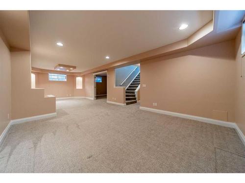 2922 Douglasdale Boulevard Se, Calgary, AB - Indoor Photo Showing Other Room