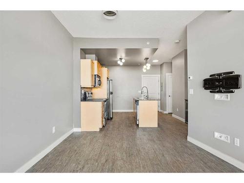 6310-11811 Lake Fraser Drive Se, Calgary, AB - Indoor Photo Showing Kitchen