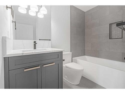 340 West Chestermere Drive, Chestermere, AB - Indoor Photo Showing Bathroom