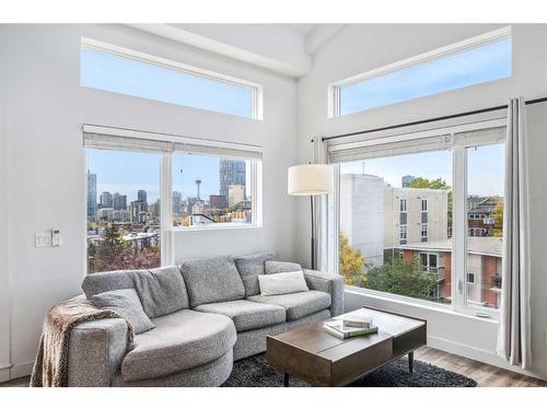 410-730 5 Street Ne, Calgary, AB - Indoor Photo Showing Living Room