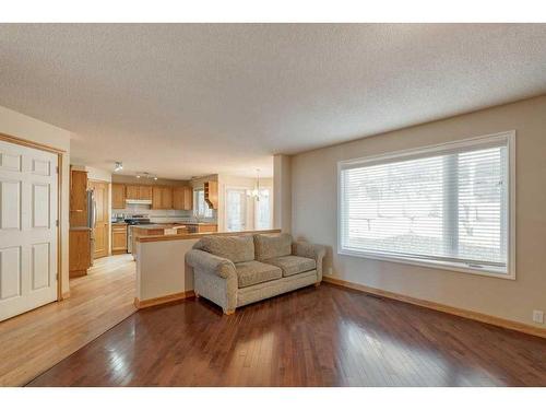 348 Sienna Park Drive Sw, Calgary, AB - Indoor Photo Showing Living Room