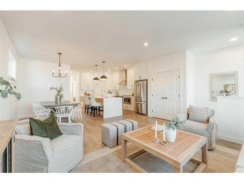 8 Royston Walk Nw, Calgary, AB - Indoor Photo Showing Living Room