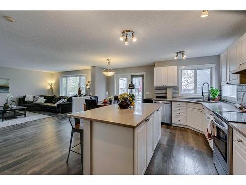 145 Arbour Crest Heights Nw, Calgary, AB - Indoor Photo Showing Kitchen