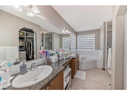 1044 Kincora Drive Nw, Calgary, AB - Indoor Photo Showing Bathroom