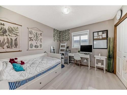 1044 Kincora Drive Nw, Calgary, AB - Indoor Photo Showing Bedroom