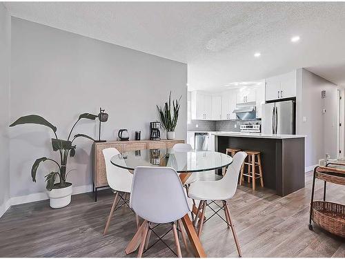 427 Cedarpark Drive Sw, Calgary, AB - Indoor Photo Showing Dining Room