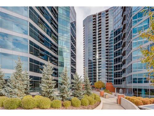 2203-225 11 Avenue Se, Calgary, AB - Outdoor With Facade