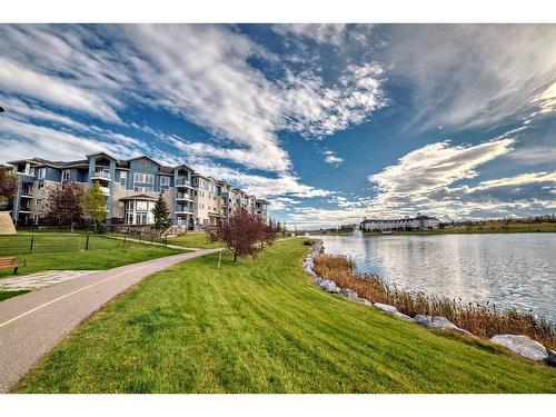 110-108 Country Village Circle Ne, Calgary, AB 