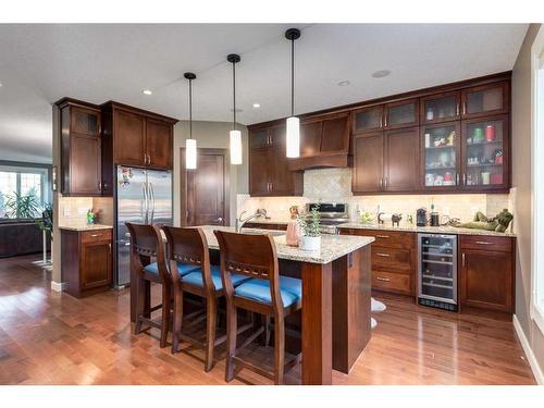 6616 Bowness Road Nw, Calgary, AB - Indoor Photo Showing Kitchen With Upgraded Kitchen