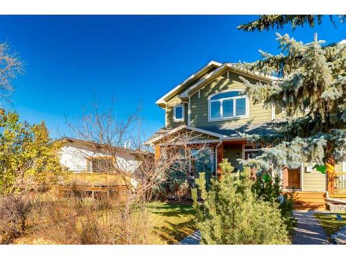 6616 Bowness Road Nw, Calgary, AB - Outdoor