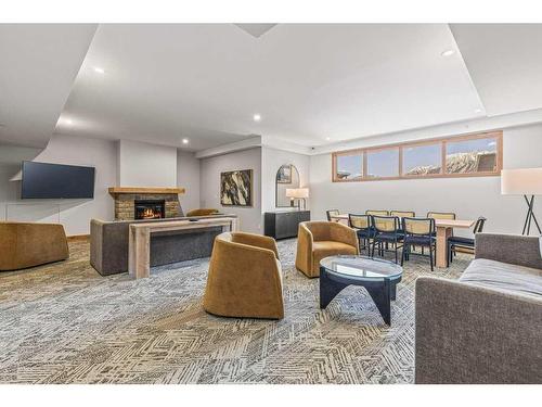 306-1315 Spring Creek Gate, Canmore, AB - Indoor Photo Showing Living Room