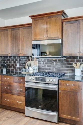 122 Cranridge Heights Se, Calgary, AB - Indoor Photo Showing Kitchen