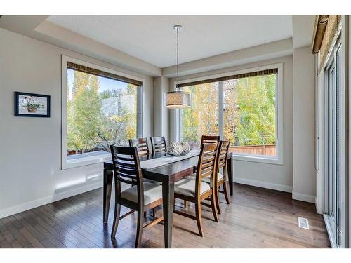 122 Cranridge Heights Se, Calgary, AB - Indoor Photo Showing Dining Room