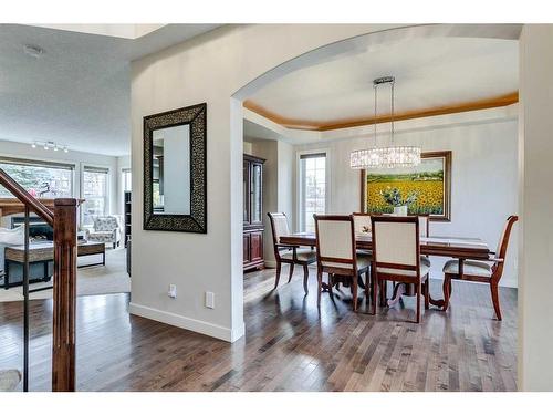 122 Cranridge Heights Se, Calgary, AB - Indoor Photo Showing Dining Room