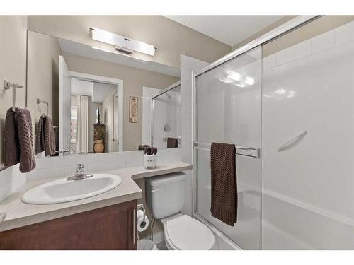 2219-604 East Lake Boulevard Ne, Airdrie, AB - Indoor Photo Showing Bathroom