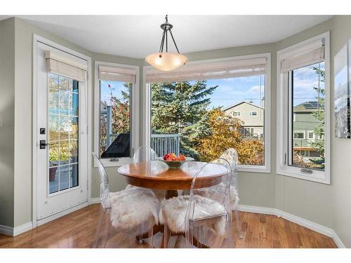 28 Macewan Park Close Nw, Calgary, AB - Indoor Photo Showing Dining Room