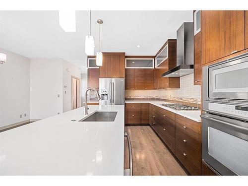 1503 37 Avenue Sw, Calgary, AB - Indoor Photo Showing Kitchen With Stainless Steel Kitchen