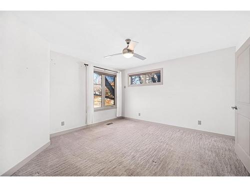 1503 37 Avenue Sw, Calgary, AB - Indoor Photo Showing Other Room