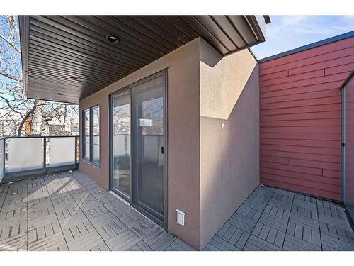 1503 37 Avenue Sw, Calgary, AB - Outdoor With Exterior