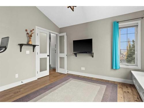 209 Hidden Creek Road Nw, Calgary, AB - Indoor Photo Showing Other Room