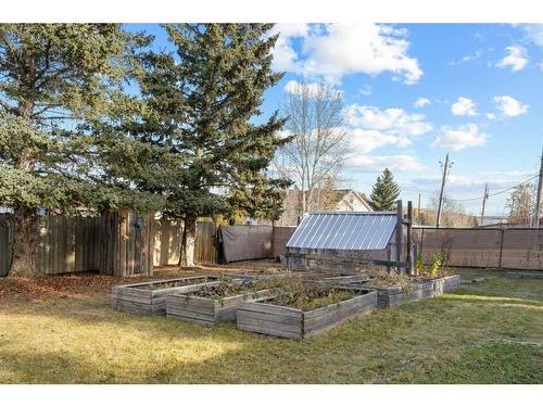 302 Royal Avenue Nw, Diamond Valley, AB - Outdoor