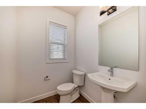 424-669 Savanna Boulevard Ne, Calgary, AB - Indoor Photo Showing Bathroom