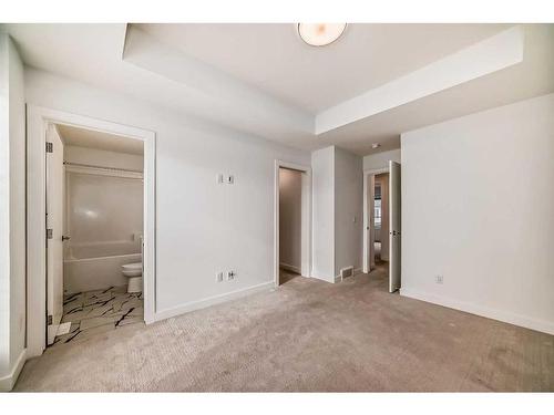 424-669 Savanna Boulevard Ne, Calgary, AB - Indoor Photo Showing Other Room