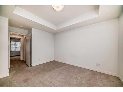 424-669 Savanna Boulevard Ne, Calgary, AB - Indoor Photo Showing Other Room